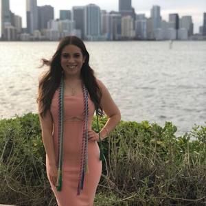 Meet your Posher, Elizabeth